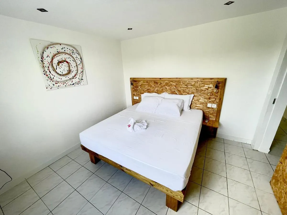 Plumeria Hebergement Tiare Grand-Bourg  Grand-Bourg (Marie Galante)